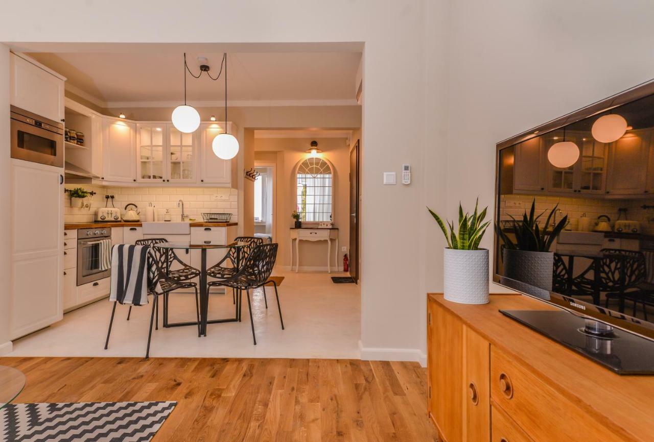 סופיה Cо́Coellie - Aesthetic 2Bd Apt Near National Palace By Flat Mаnager מראה חיצוני תמונה