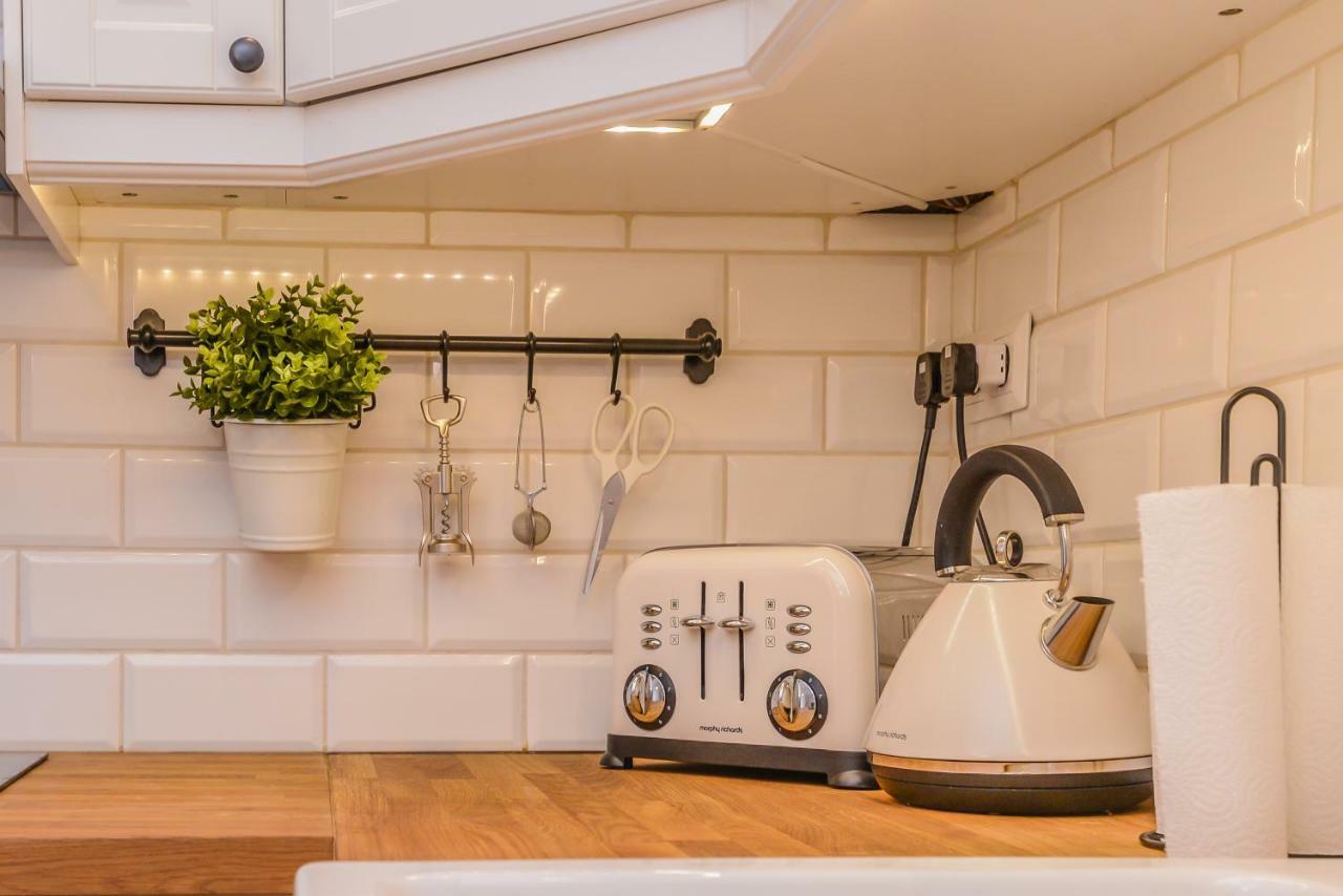 סופיה Cо́Coellie - Aesthetic 2Bd Apt Near National Palace By Flat Mаnager מראה חיצוני תמונה