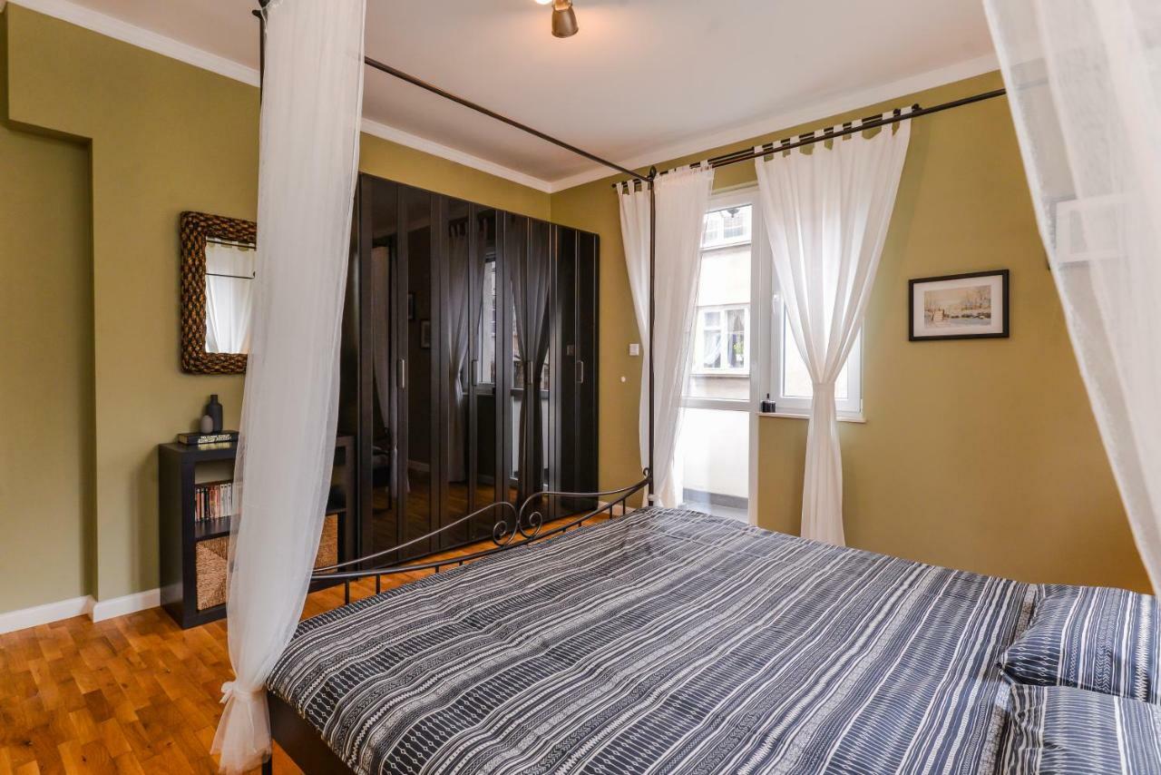 סופיה Cо́Coellie - Aesthetic 2Bd Apt Near National Palace By Flat Mаnager מראה חיצוני תמונה