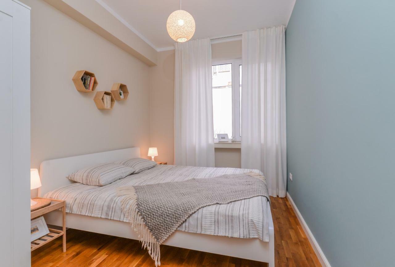 סופיה Cо́Coellie - Aesthetic 2Bd Apt Near National Palace By Flat Mаnager מראה חיצוני תמונה